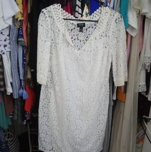 Womens/ Juniors dress